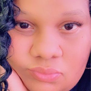 Meet your Posher, Manya